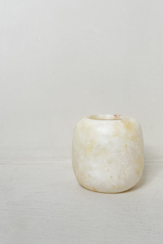 Alabaster kaarsenhouder M - white