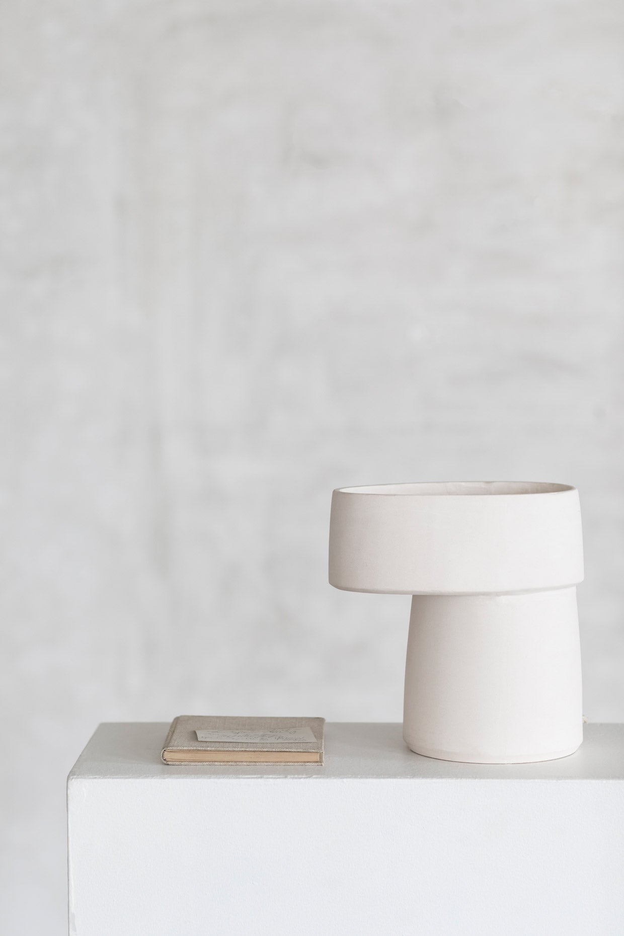 Tafel lamp wit Romé