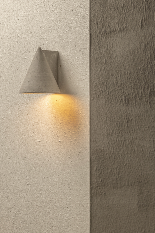 Wall lamp beton